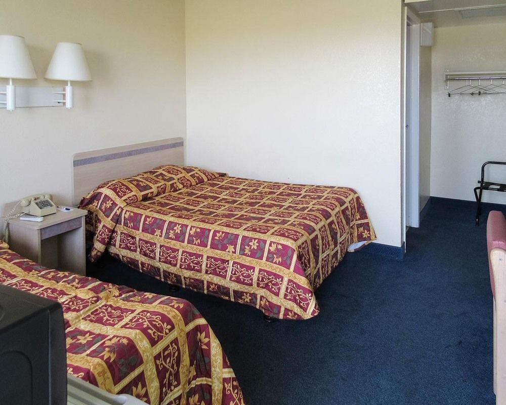 Rodeway Inn Pasco Esterno foto