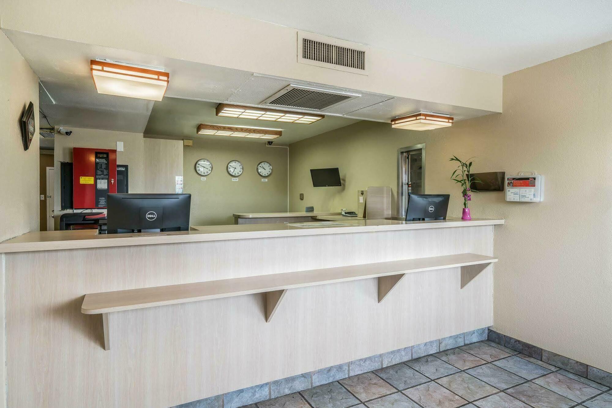 Rodeway Inn Pasco Esterno foto